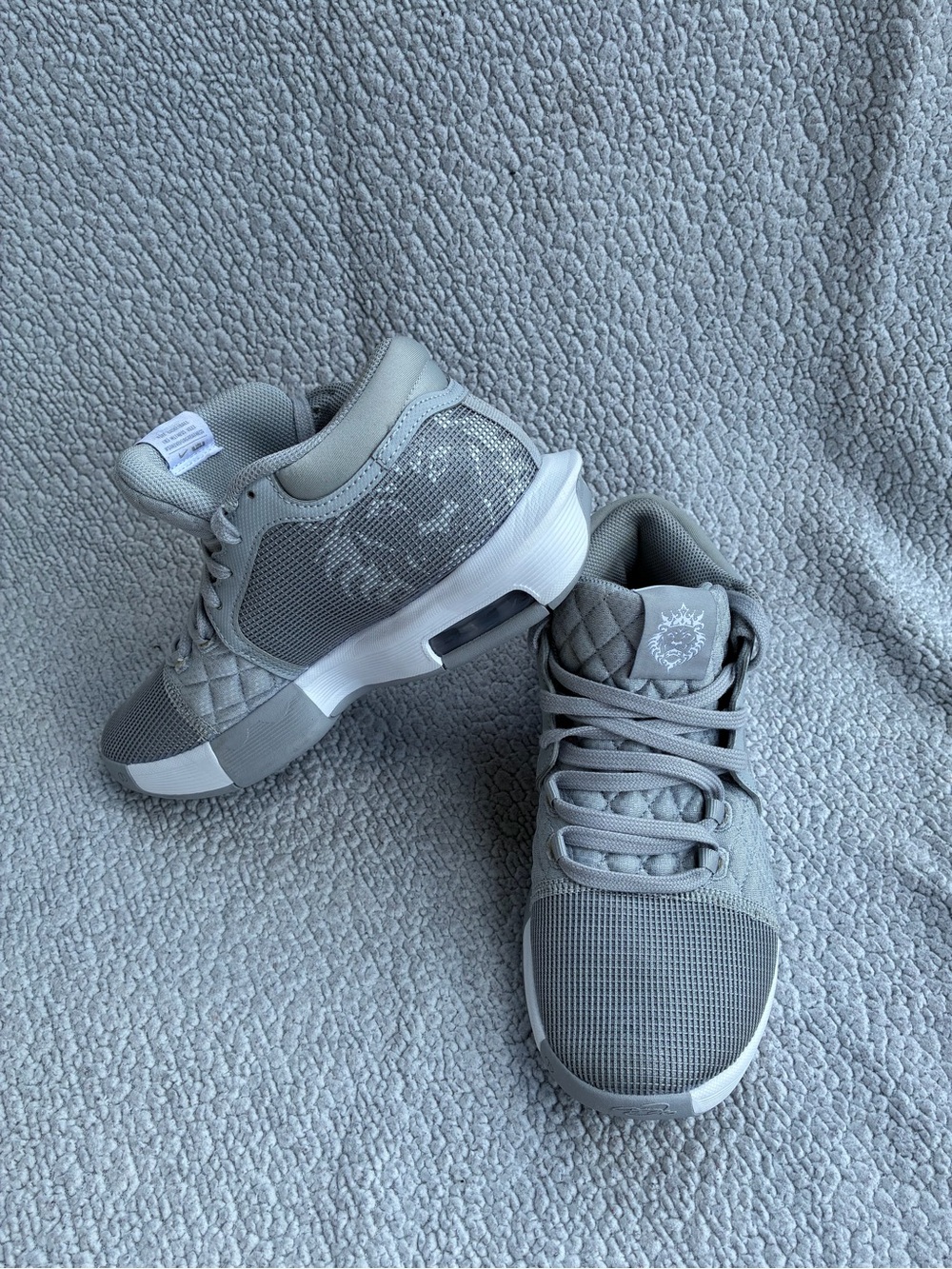 LeBron White Wolf Nike Light Gray Basketball Sneakers with Quilted Tongue